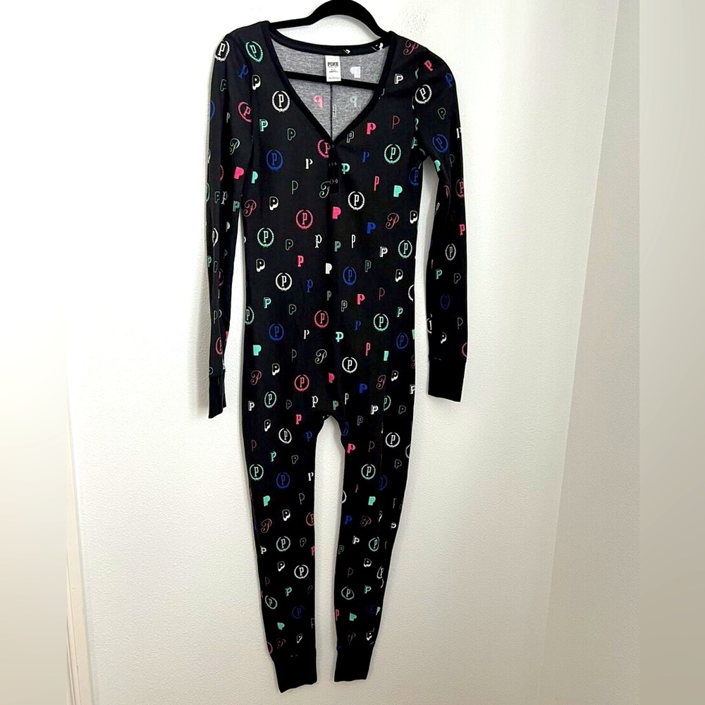 PINK by Victoria’s Secret “P” Colorful Logo Onesie Size Small like new
